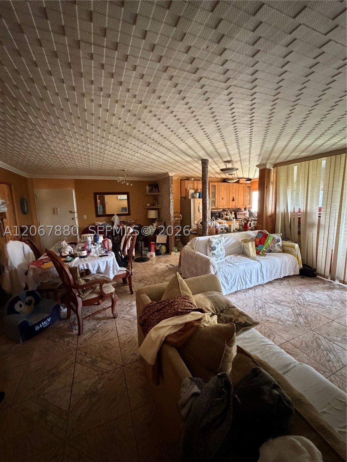 Property Photo: 952 NE 199th St 2N FL 33179