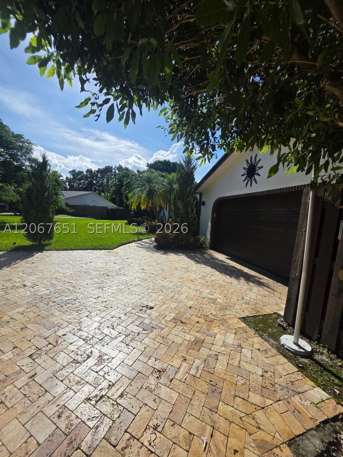 Property Photo:  18611 SW 61st Ct  FL 33332 