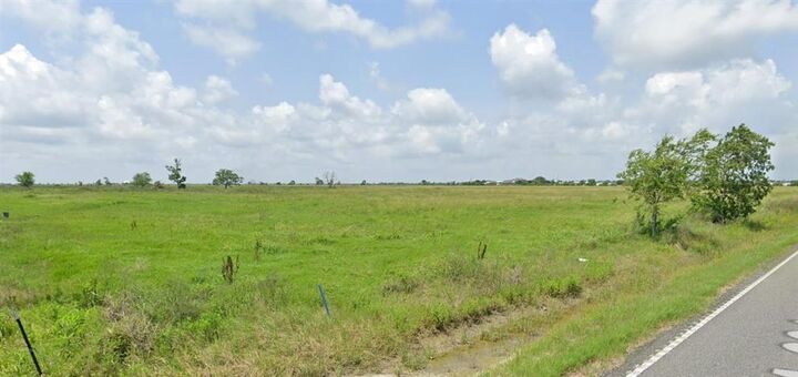 Property Photo:  4 N Precht Road  LA 70607 
