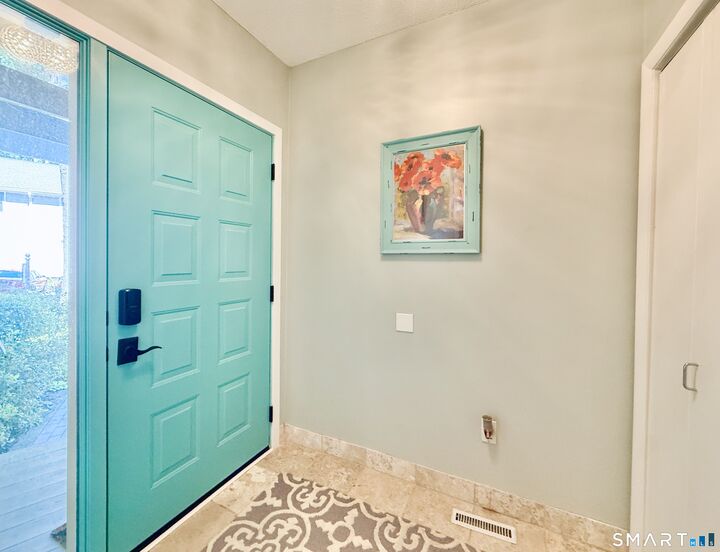 Property Photo: 122 Sunrise Hill Road 122 CT 06851