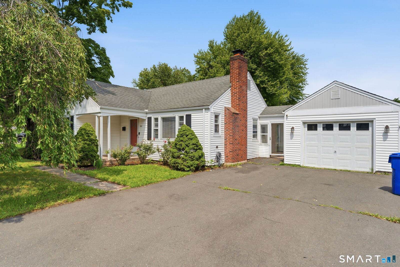 Property Photo:  314 West Hill Road  CT 06111 