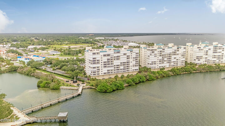 Property Photo: 7 Indian River Avenue FL 32796