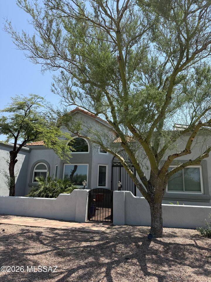 Property Photo:  6251 S Mesquite Trail  AZ 85747 