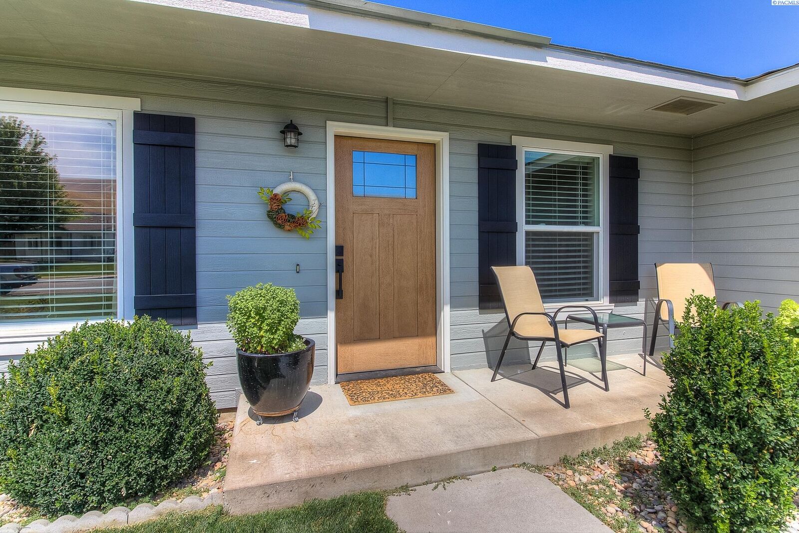 Property Photo:  120 SW Malibu Dr.  WA 99350 