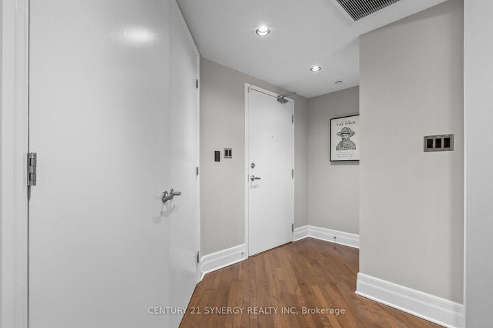 Property Photo: 808 Bronson Avenue 312 ON K1S 5A4