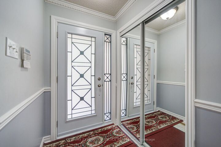 Property Photo:  7115 Rexwood Road 42  ON L4T 4L4 