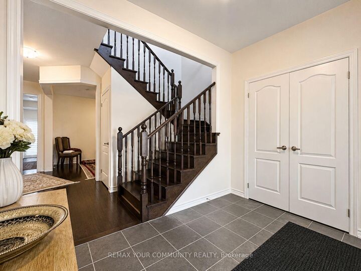 Property Photo:  101 Connell Drive  ON L4P 0K3 