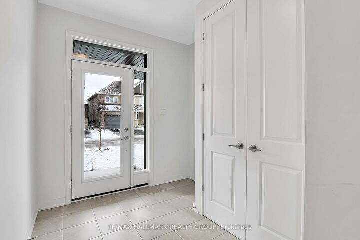 Property Photo: 441 Turmeric Court ON K2S 2X8