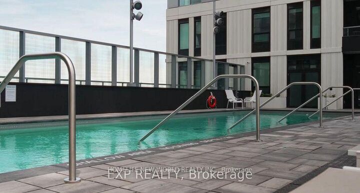 Property Photo:  21 Meadowdale Road 1001  ON L4K 0H6 