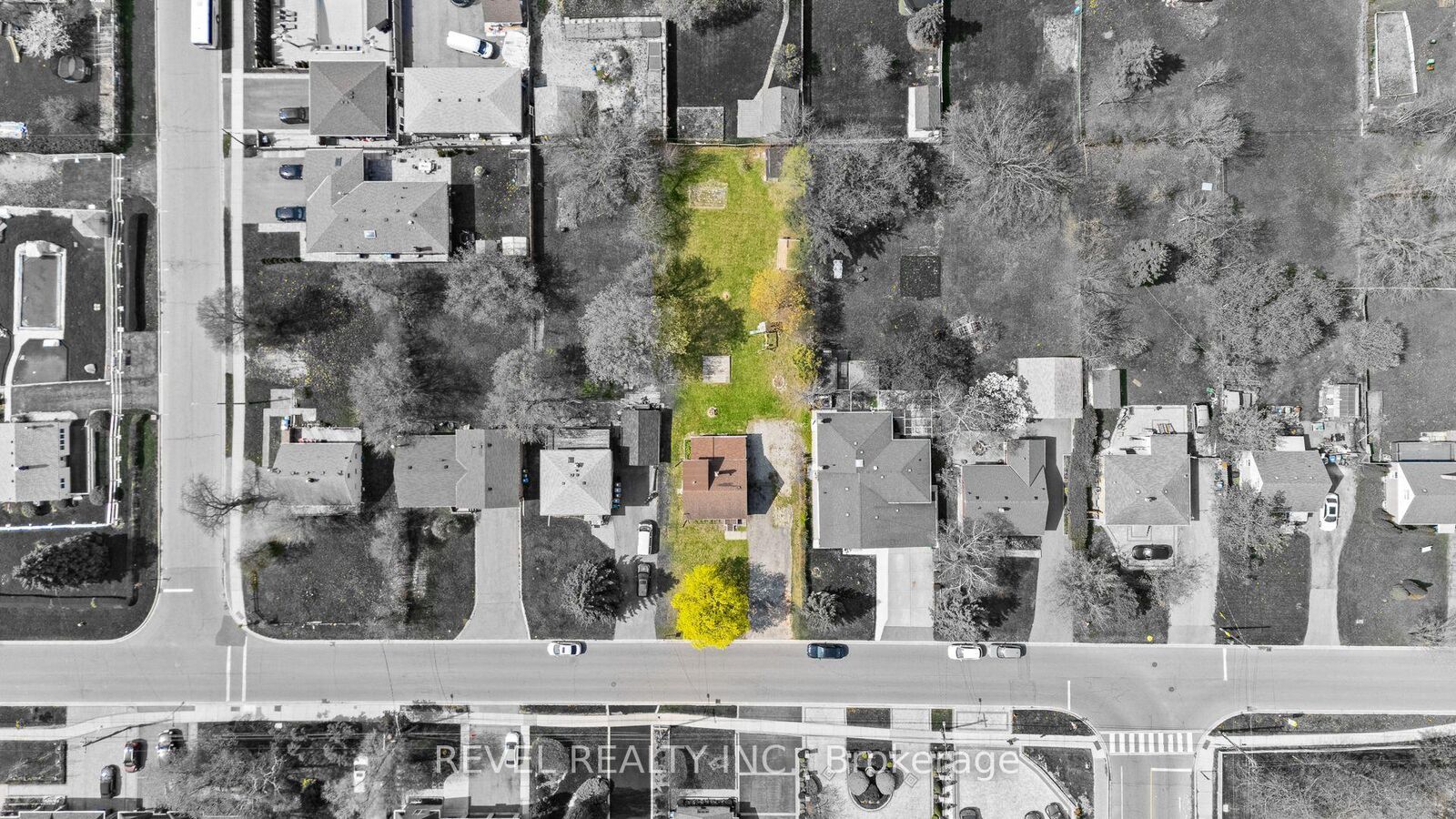 Property Photo: 3524 Joan Drive ON L5B 1T8