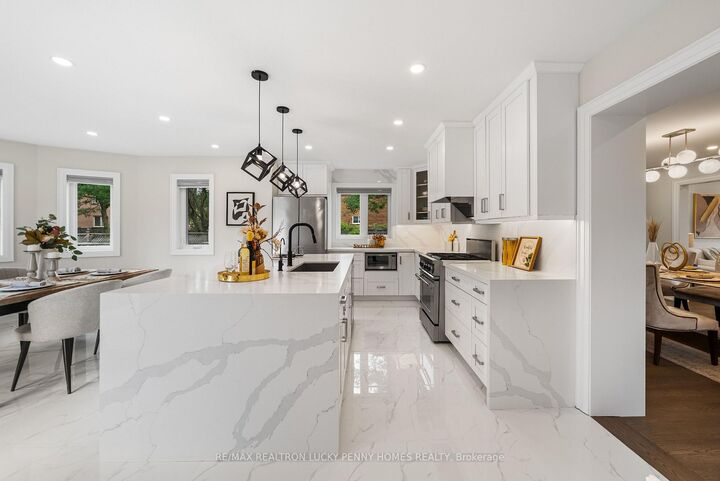6 Pilgrim Drive — photo 1