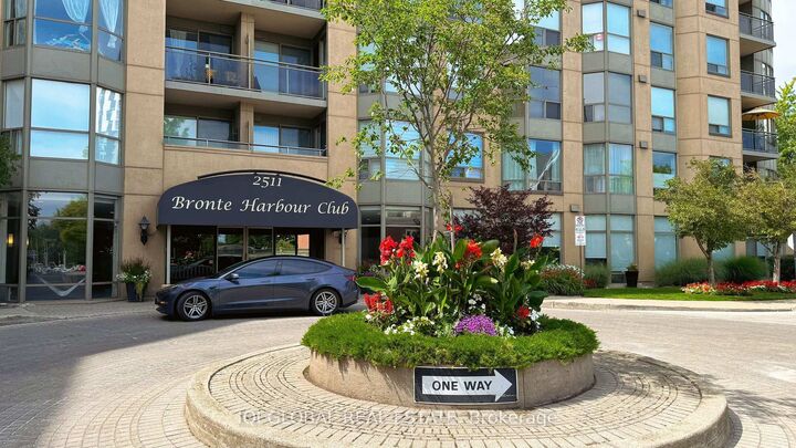 Property Photo: 2511 Lakeshore Road W 109 ON L6L 6L9