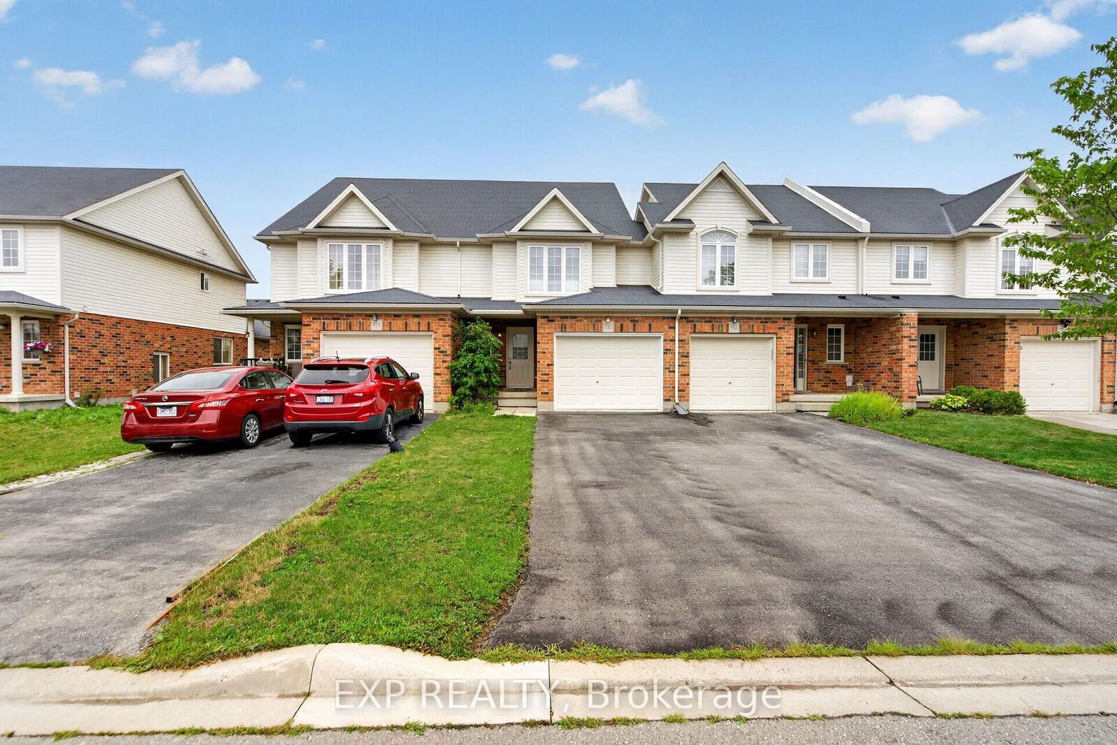 Property Photo: 930 Silverfox Crescent ON N6G 5B6