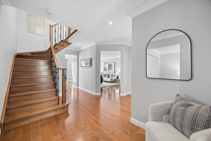 Property Photo: 77 Willowbrook Drive ON L1R 2A8