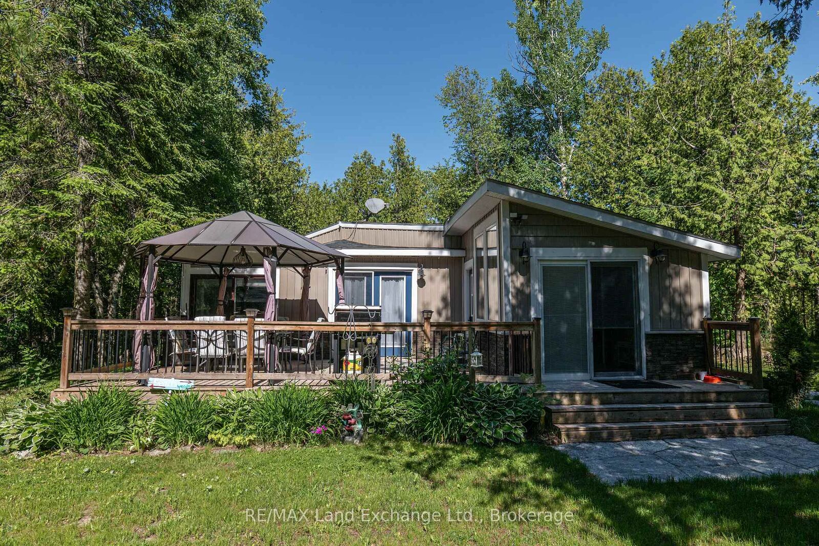 Property Photo: 18 Hicks Lane N ON N0G 2T0
