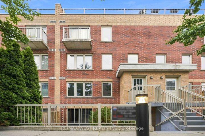 20 Elsie Lane 122 — photo 1