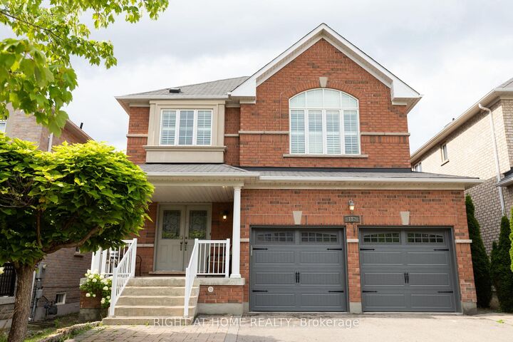 182 Maurier Boulevard — photo 1