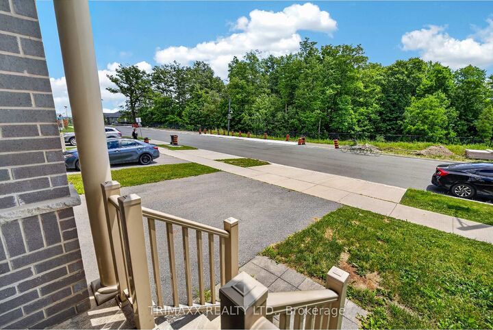 Property Photo: 104 Tartan Avenue ON N2R 1R7
