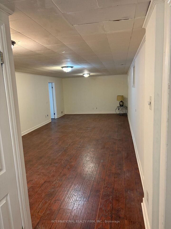 Property Photo: 76 Rockport Crescent Bsmt ON L4C 2L8