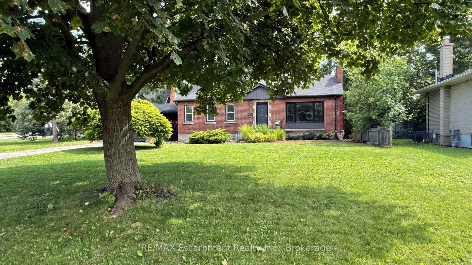 Property Photo:  186 Glendale Avenue  ON L2T 2K5 
