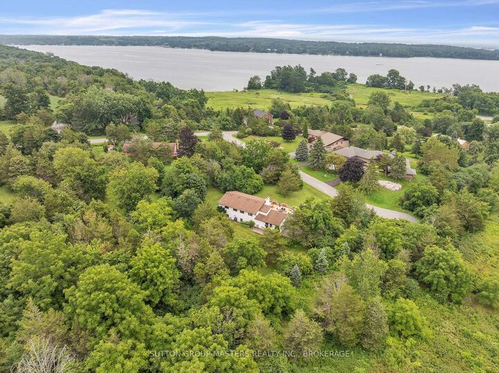 Property Photo: 2 Stonehead Circle ON K7L 4V1