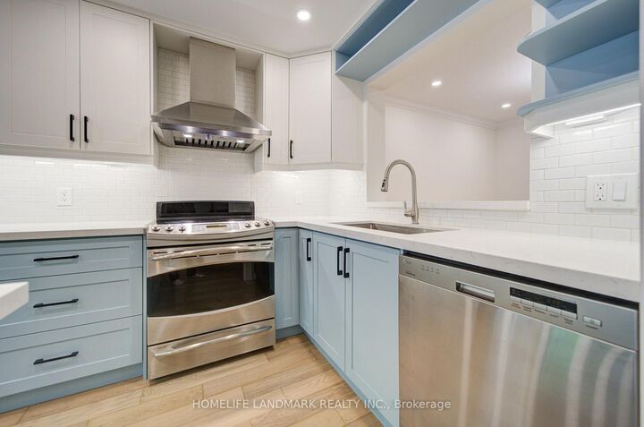 5418 Yonge Street 106 — photo 1