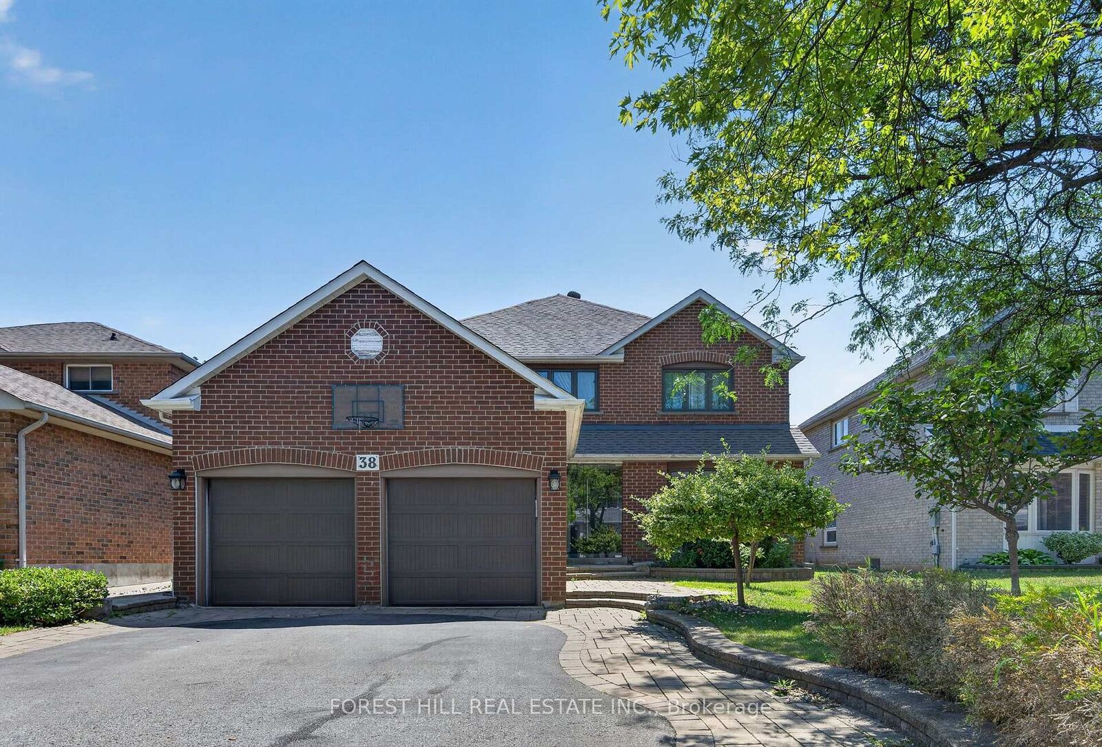 Property Photo: 38 Crystal Drive ON L4C 7Y4