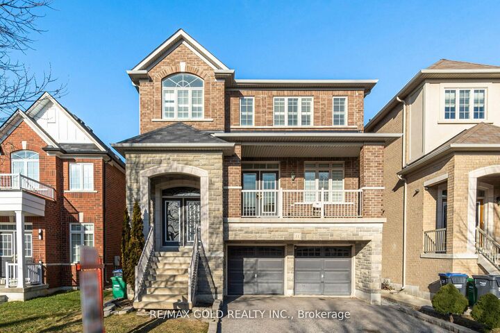11 Clearfield Drive — photo 1