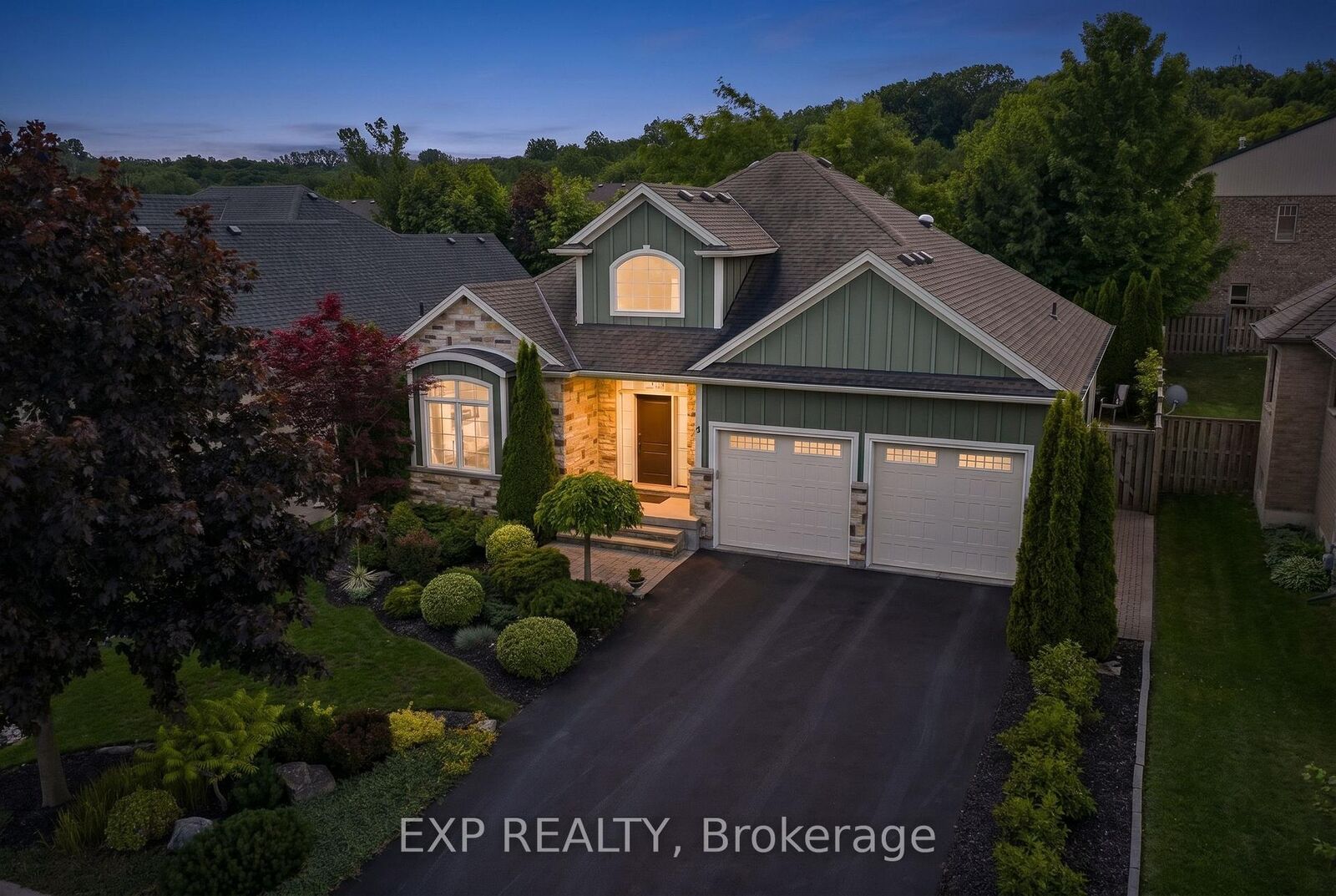 Property Photo: 6 Creekside Drive ON L0S 1J0