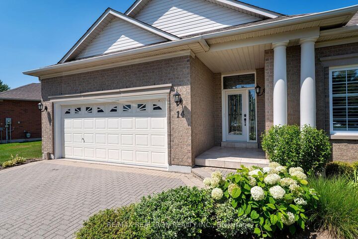 Property Photo: 14 Hagen Hollow N/A ON L4A 1N3