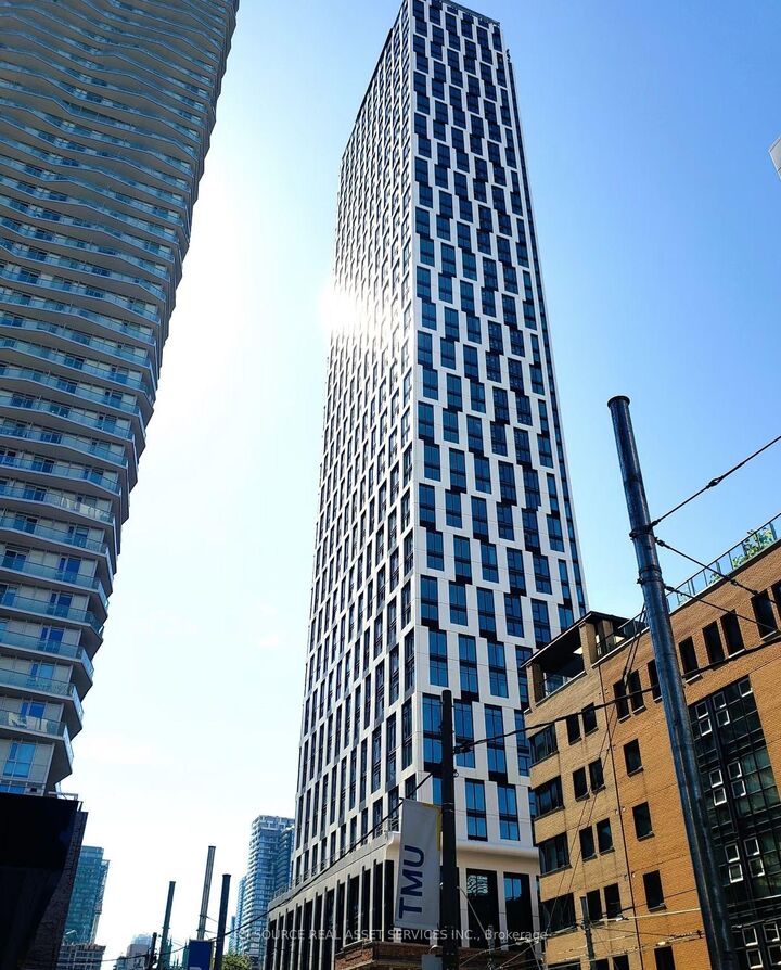 Property Photo:  252 Church Street 1006  ON M5B 0E6 