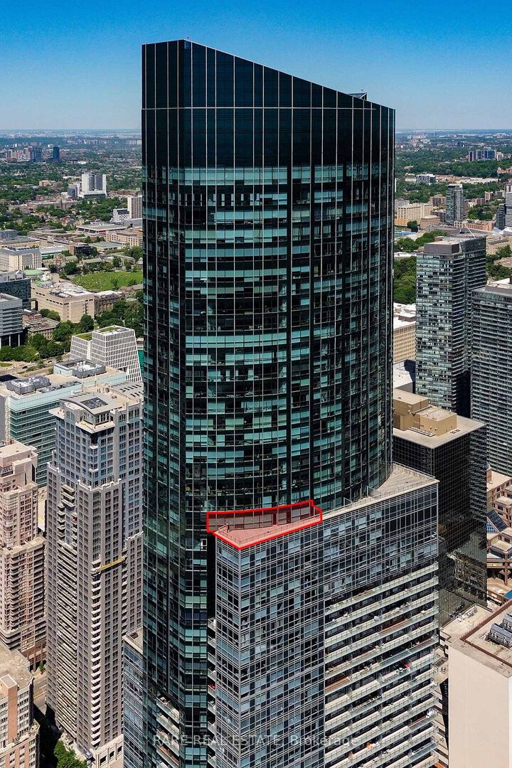 Property Photo: 388 Yonge Street 5907 ON M5B 0A4