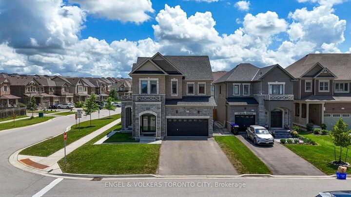 Property Photo: 3 Arnold Crescent ON L9R 0T7