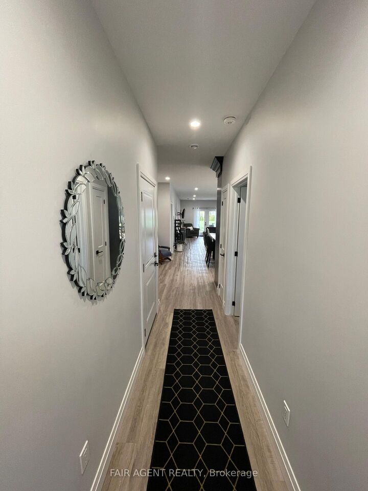 Property Photo: 255 Albert Street 2 ON N0G 1H0