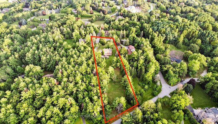 Property Photo: 243 Ridge Road ON L4G 0M3
