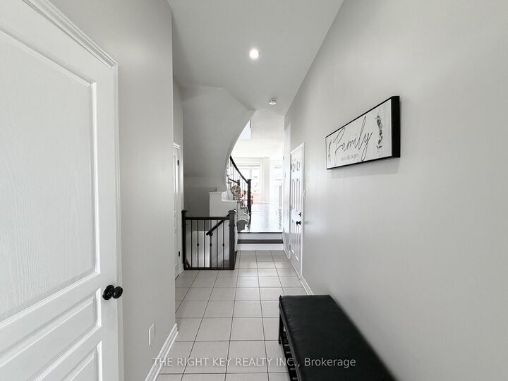Property Photo:  100 Popplewell Crescent  ON K2J 5R3 