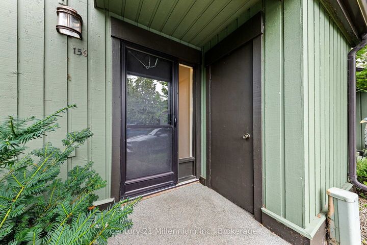 Property Photo:  156 Escarpment Crescent  ON L9Y 5B4 