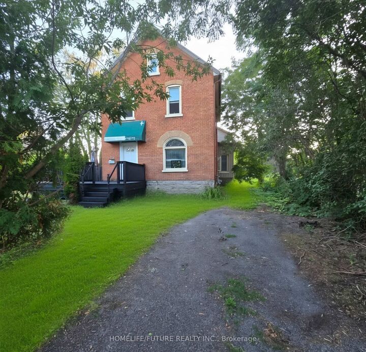 Property Photo: 16 Highland Avenue B ON K8P 3R1