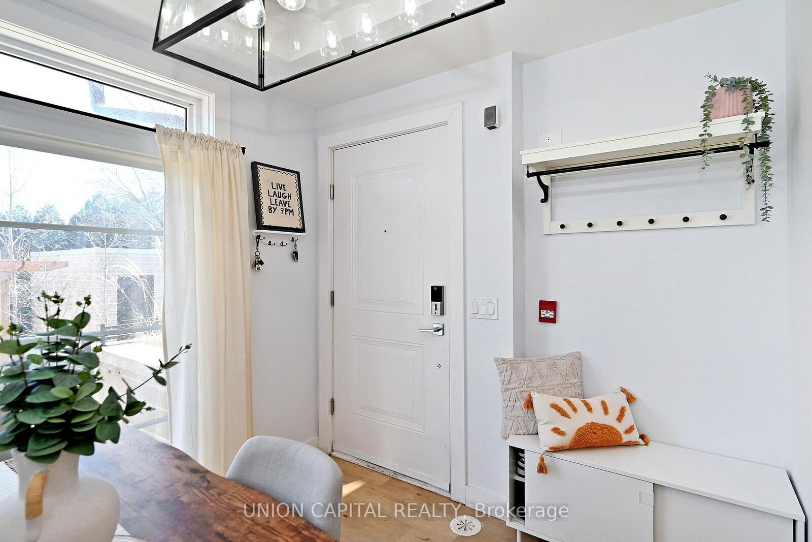 Property Photo: 57 Finch Avenue W 39 ON M2K 0K9