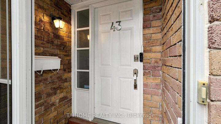 Property Photo: 43 Karen Street ON L4J 5L5