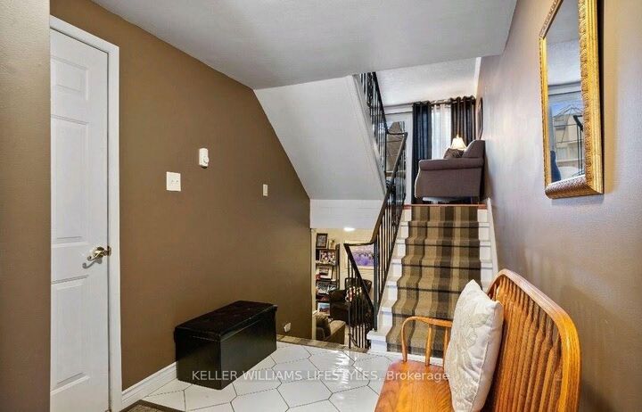 Property Photo: 70 Chiddington Gate ON N6C 4Y3
