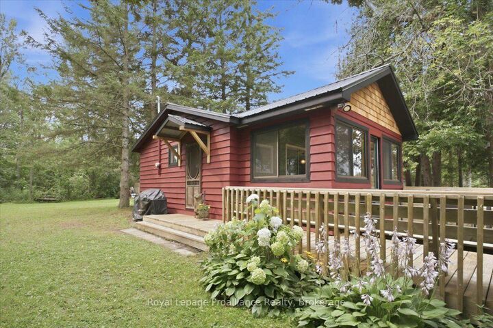 Property Photo:  732A 13th Line W  ON K0L 1L0 