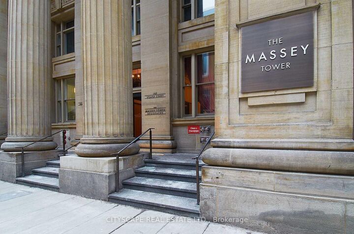 Property Photo:  197 Yonge Street 4909  ON M5B 0C1 