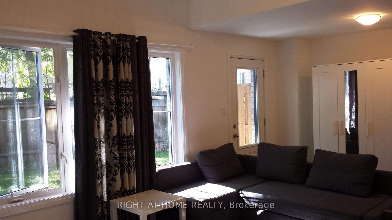 Property Photo: 39 Stallibrass Lane S Basement ON L4C 2M8