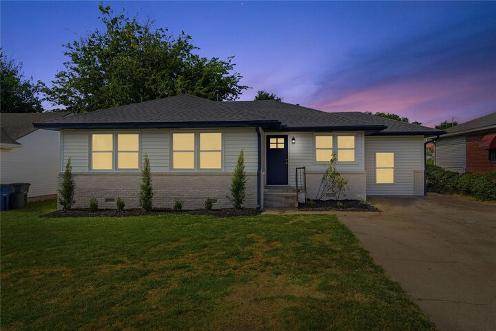 Property Photo: 4044 E 27th Street OK 74114