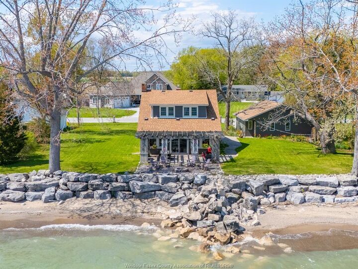 Property Photo: 1465 Heritage Road ON N9Y 2E6