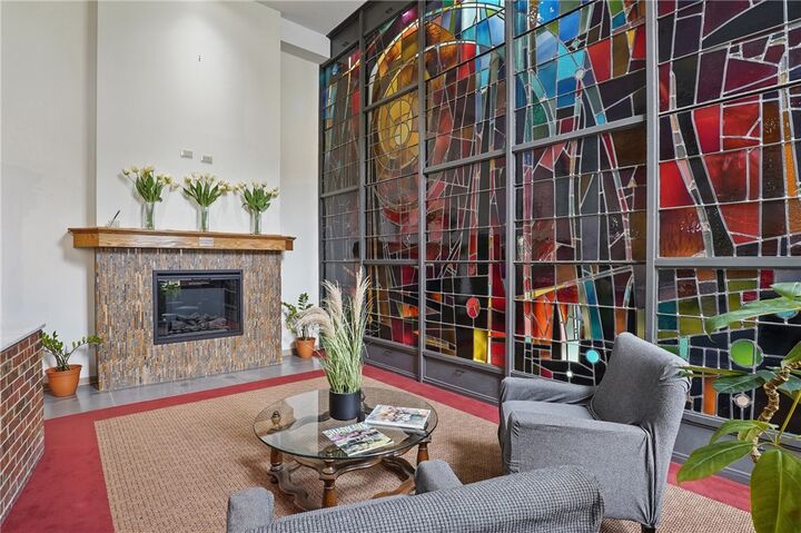 Property Photo:  5 Bayard Road 309  PA 15213 
