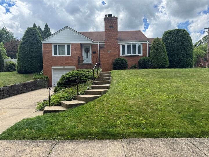 Property Photo: 749 Harden Dr PA 15229