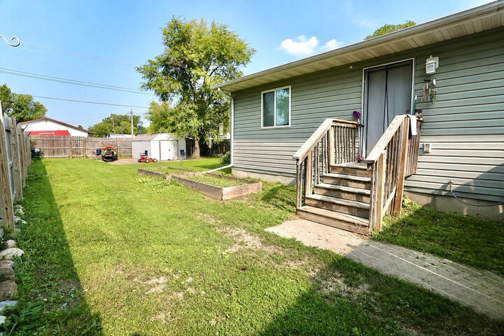 Property Photo:  714 S 11th Street  SD 57401 
