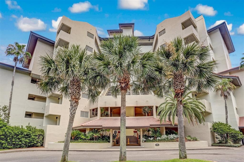 Property Photo: 223 Sandcastles Court FL 32034